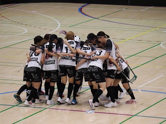 写真：フロアボールの様子